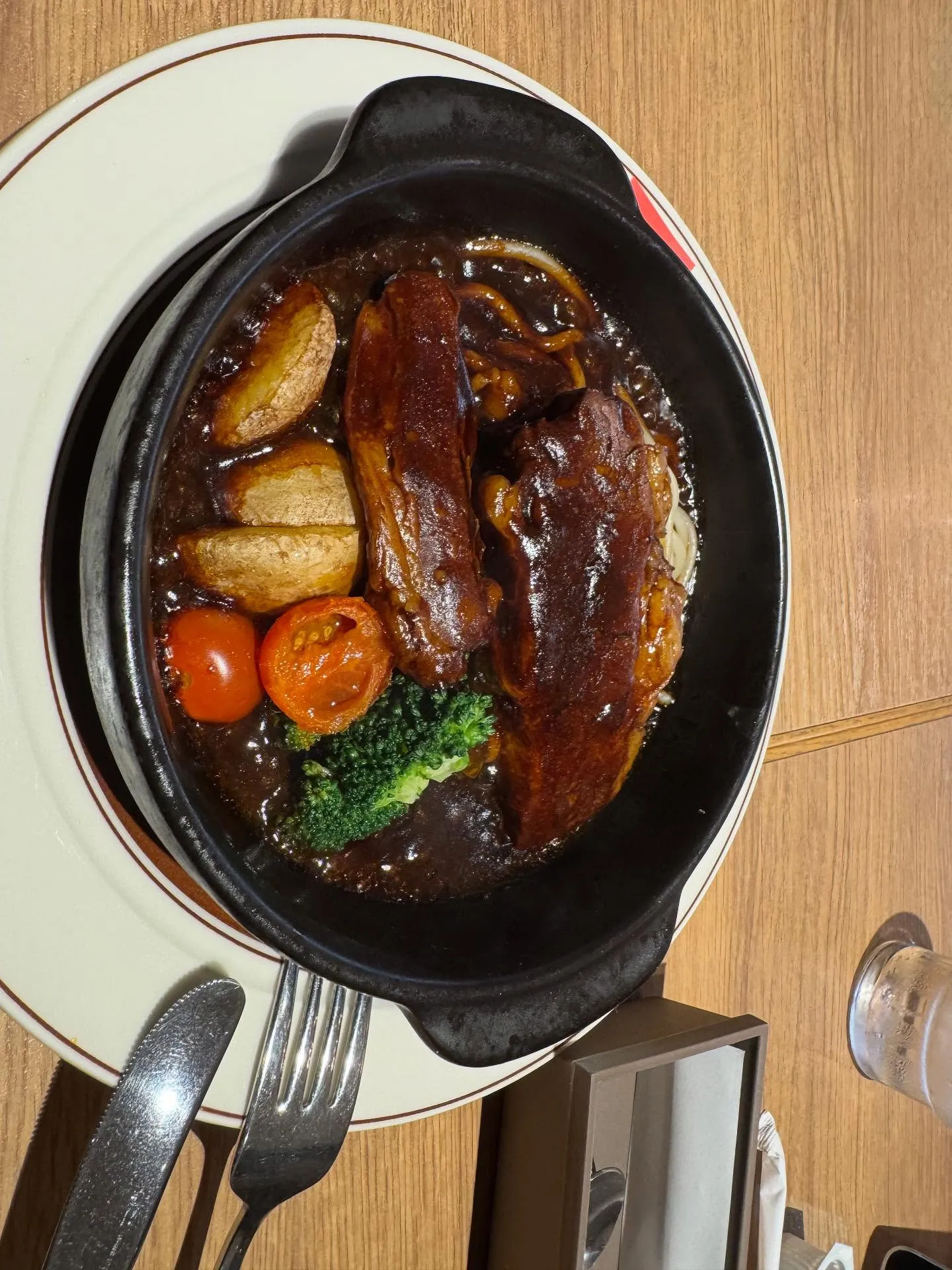 【忙しくさせてもらっています😃1】